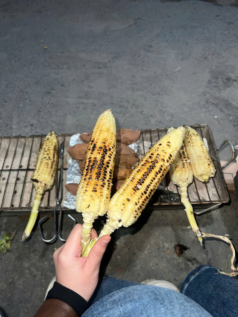 Ngô nướng đồ ăn vặt tại Mỹ Đình